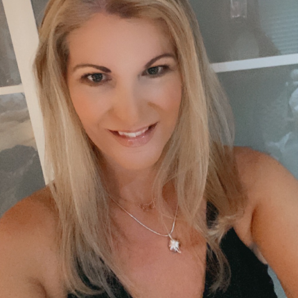 Meet your Posher, Christine